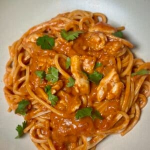 Chicken tikka masala pasta with simmer sauce plated.